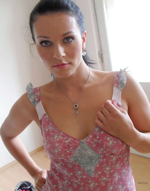 Raw MILF Amateur Pics: Explicit and Uncensored! Hot Mature Content