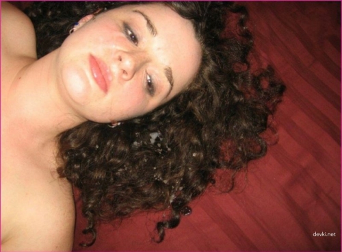 Amateur Slut Strips on Camera: Explicit Photo Shoot with Naughty Nudity