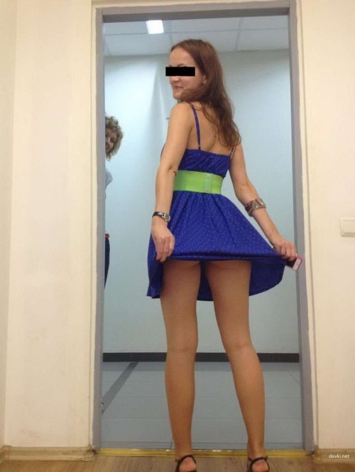 XXX Nude Beach & Shower Amateur Pics: Hot Naked Women Exposed