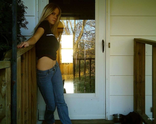 XXX Blonde Amateur Pics: Explicit Personal Photos for Adults - Hot & Uncensored!