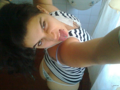 Latina Amateur Nude Pussy: Explicit XXX Photo Exposed