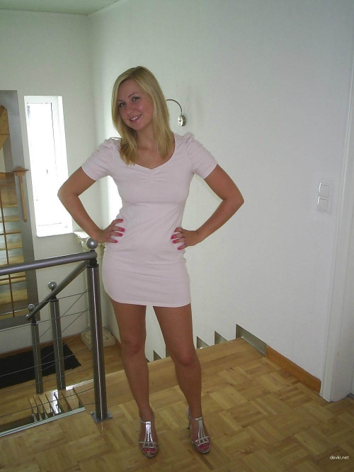 Hot Babe Seductively Poses on Billiards Table: Racy Amateur Photo Shoot