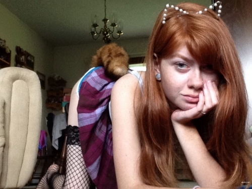 Skinny Redhead Amateur Sex Pics: Explicit Homemade Porn with Hot Redhead Babe
