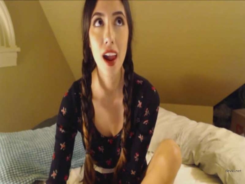 Intense Clit Vibrator Solo - Hot Babe's Orgasmic Pleasure Session