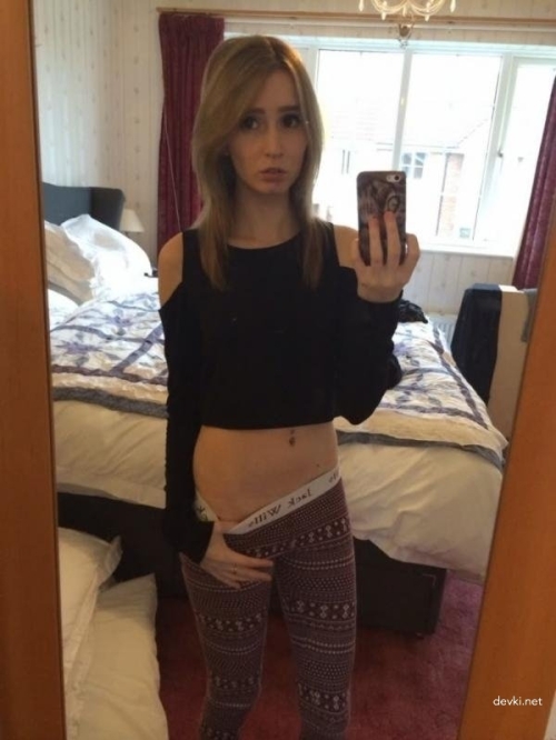 Raw Amateur Solo Masturbation: Finger in Wet Pussy - Explicit Selfie