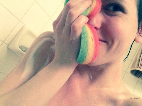 Explicit Amateur Nude Bathing Photoshoot: Raw and Uncensored Bathroom Session