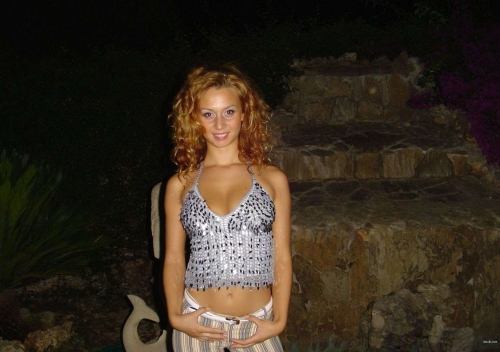 Hot Amateur Babes in Panties: Explicit Photo Collection