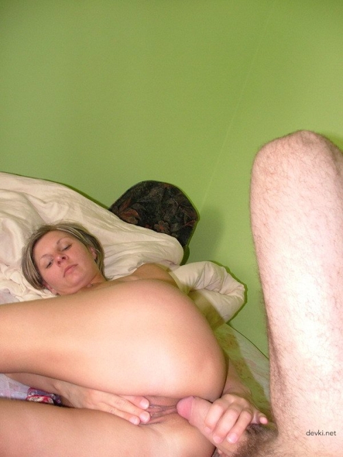 Hardcore Close-Up Pussy Pounding - Uncensored Amateur Porn Pic