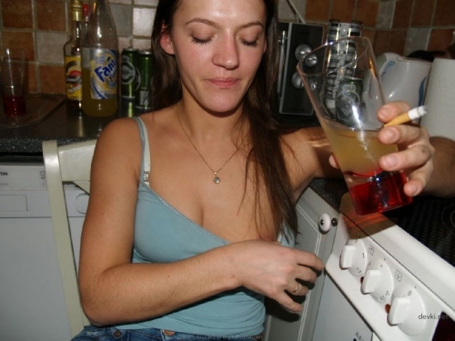 Moist and Bushy Wife's Pussy Exposed in Hot Amateur Porn Pics