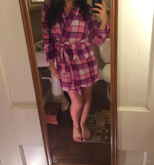 Amateur Brunette's Explicit Bathrobe Erotica: Nude Home Photos