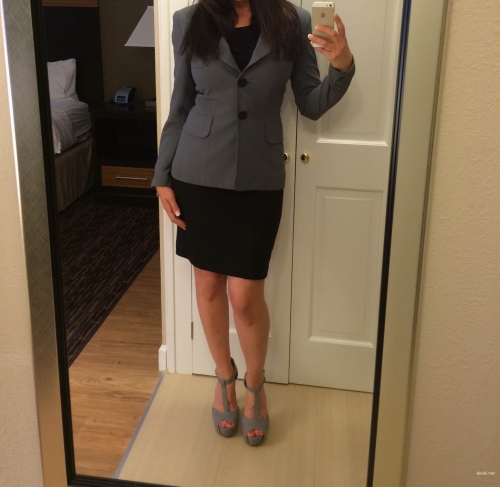 Amateur Businesswoman's Explicit Erotic Photoshoot
