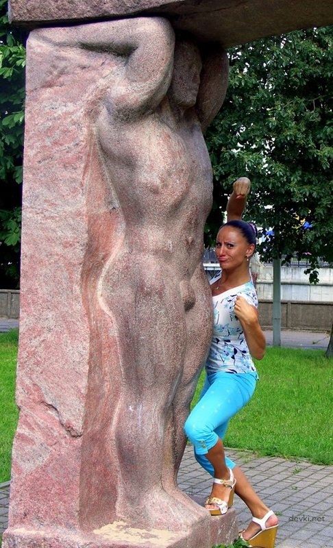 XXX Amateur Stripper Exposed: Uncensored Photos of Raw Life