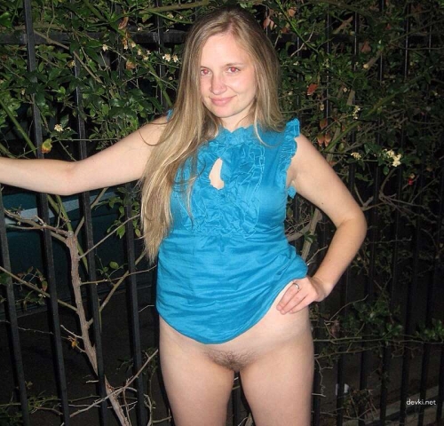 XXX Nude Pics of Naked Amateur Girl - Intimate & Provocative Shots