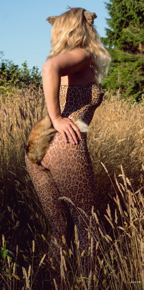 Raw Anal Action: Explicit Tail in Ass Amateur Photo - Uncensored English