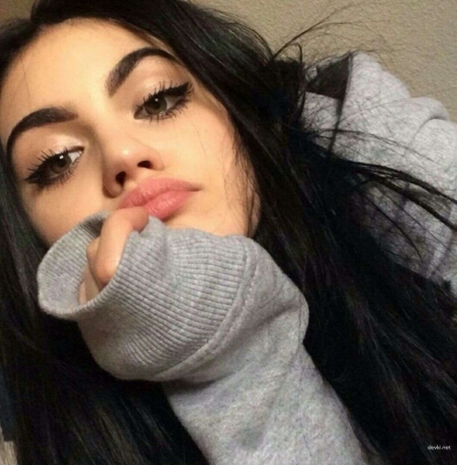 Explicit Amateur Photo of Sexy Girl - Alluring and Provocative Content