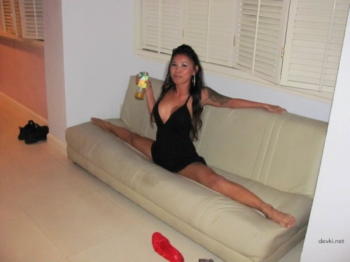 Explicit Asian Girl Selfies: Private Asian Amateur Photos - Uncensored Asian Selfies