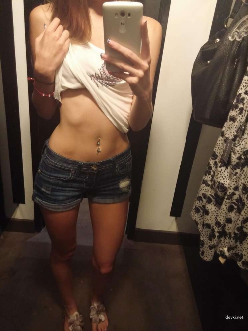 Explicit Teen Selfies: Young Girl's Erotic Amateur Photos