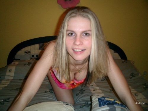 Amateur Teen Slut Changes Clothes and Fucks - Hardcore Homemade Porn