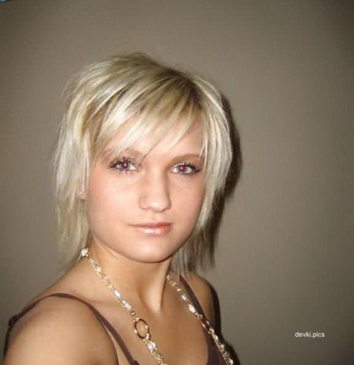 Steamy Blonde Bombshell's Explicit Photoshoot: Hot Amateur with Seductive Body