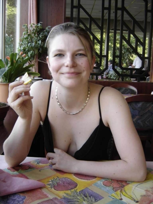 Explicit Amateur Nude Exhibitionist Solo Show - Unseen Strip Tease