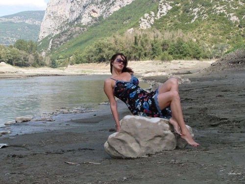 Amateur Seductive Vacation Vixen: Explicit Attractive Lady Pic