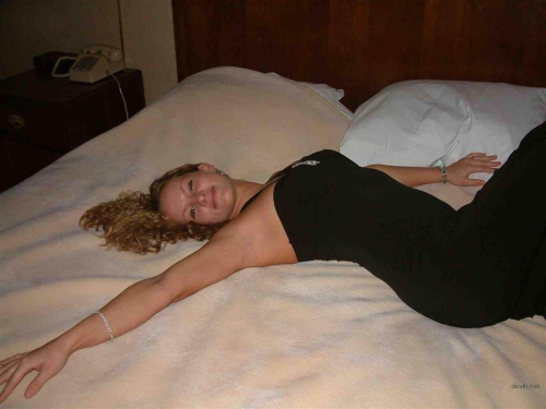 Hot Beach Babe Exposed: Uncensored Vacation Pics