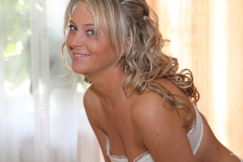 XXX Bride: Explicit Wedding Prep Photos - Amateur Shots in English