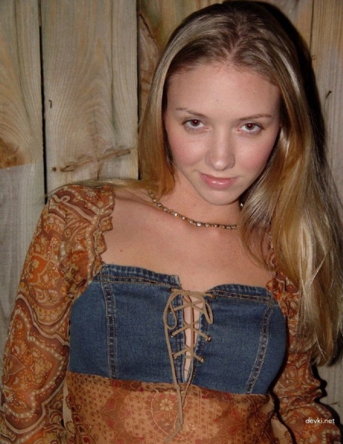 Intoxicated Slut at Summer House: Uncensored Amateur Photo Collection