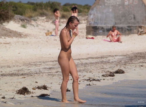 Unapologetic Nude Sunbathing: Amateur Nudist Bares All - Explicitly Naked!