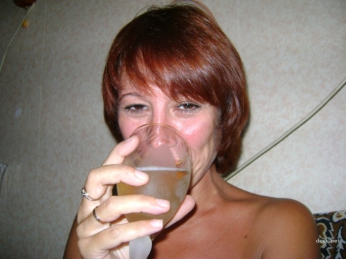 Naughty Aunt's Explicit Strip Down: Amateur Photo Shoot with Mature Woman