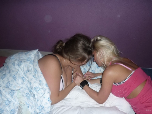 XXX Wild Bachelorette Party: Explicit Amateur Photos of Naked Women