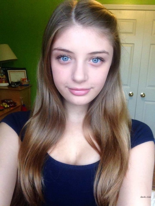 Uncensored Teen Nude Pic: Young Amateur Girl Exposed