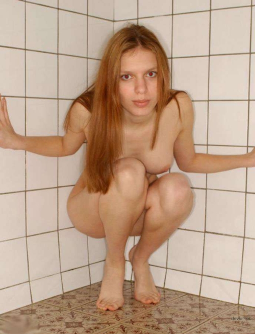 Amateur Teen Girl Uncensored XXX Photos: Explicit Teenage Nudes!