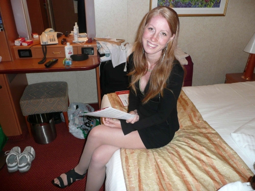 Explicit Skinny Teen with Long Legs in Amateur Photo - XXX Content