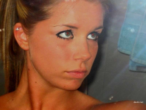 Hot Blonde Amateur in Explicit Sexual Photoshoot - Seductive and Raw