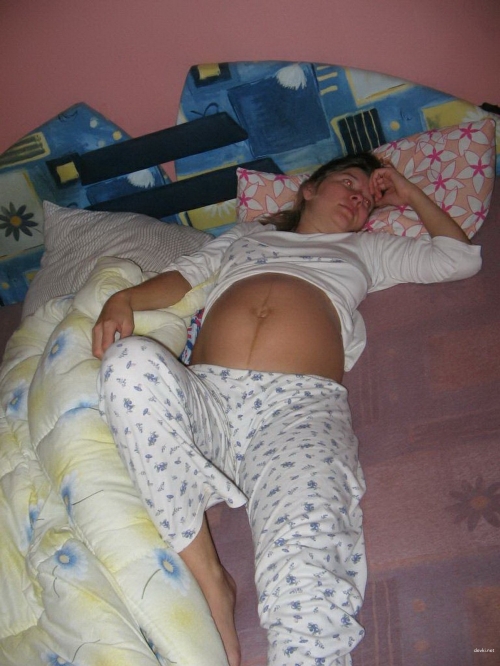 Hot Pregnant Nude Selfie: Explicit Amateur Pregnancy Pics