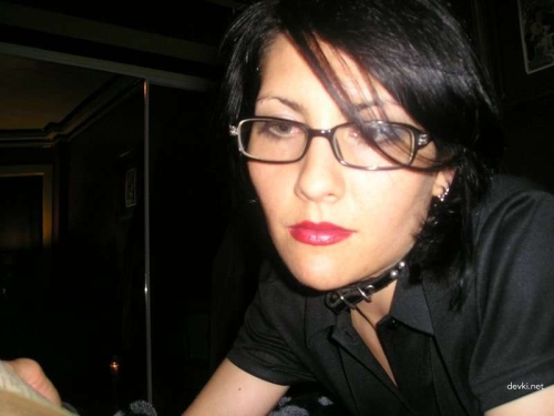 Hot Topless Brunette Amateur - Explicit Nude Shot with Strict and Sultry Vibe