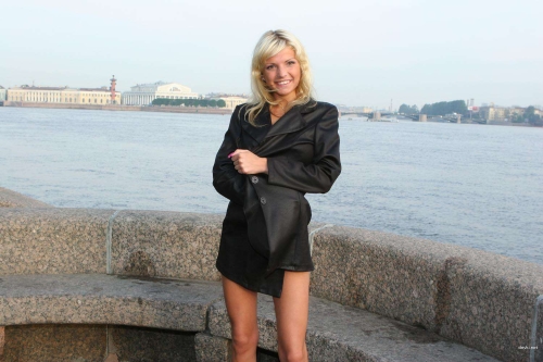 Explicit Nude Woman Walking in Public - Uncensored Amateur City Street Photo