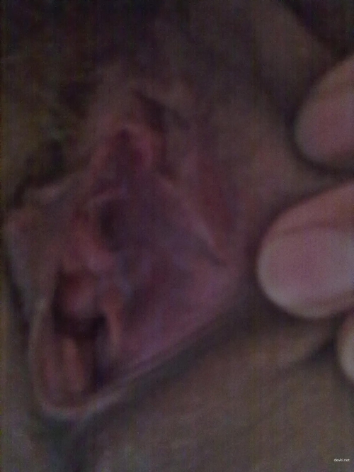 XXX Close-up Pussy Pic: Explicit Amateur Hole for Adults - Raw and Uncensored