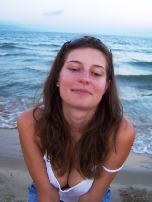 Amateur Nude Girlfriend: Explicit Naked Photos - Uncensored Homemade Nudes