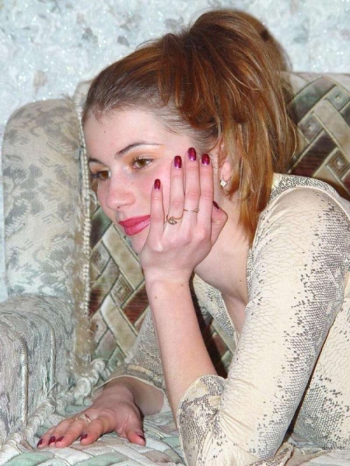 Hot Amateur Nude Couch Striptease - Explicit Photo Shoot