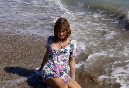 XXX Beach Strip Tease: Hot Amateur Undressing Explicitly