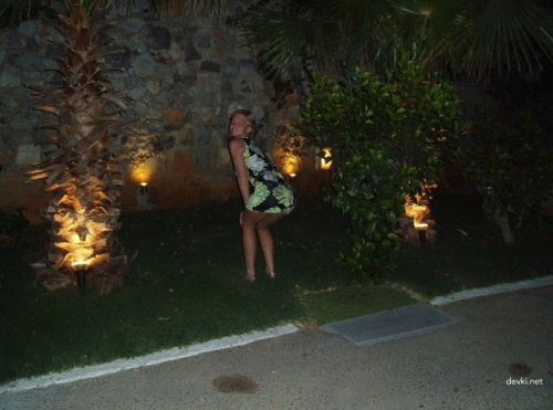 Vacation Stranger Blowjob: Hot Amateur Sucking Action