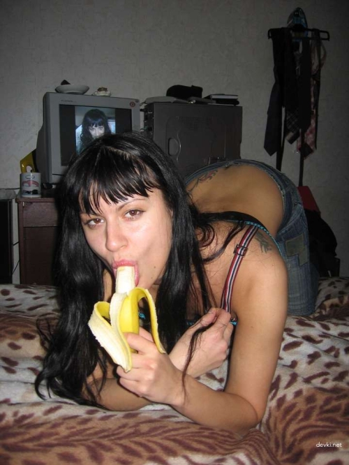 Wild Student Sex Parties: Explicit English Amateur Photos