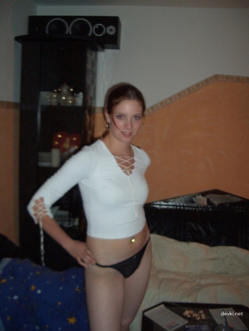 Explicit Teen Pussy Flashing: Amateur Girl Shows Shaved Pussy Boldly