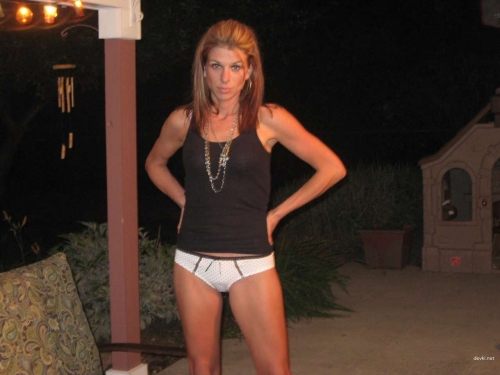 Amateur Woman Exposing Her Explicit Pussy in Provocative Photo