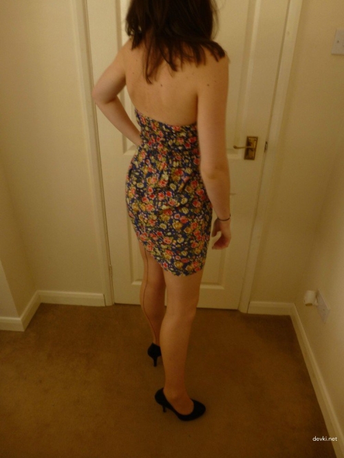 Amateur Stocking Slut Goes Wild in Explicit Sex Pics