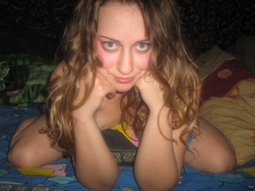Unashamed Shy Girl Exposes Tits: Explicit Amateur Photo