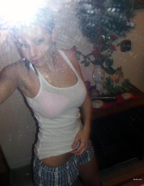 Hot Brunette's Erotic Selfies Showcase Stunning Body - Explicit Content