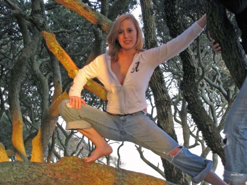 Amateur Redhead's Explicit Home Photos: Bold and Naughty Shots!